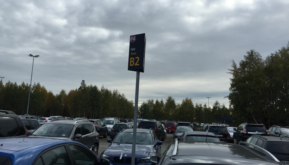 <b>TIPS:</b> Parkerer du på store parkeringsplasser, så ta et bilde av hvor bilen din er parkert. Da er det letter å finne tilbake til bilen din.