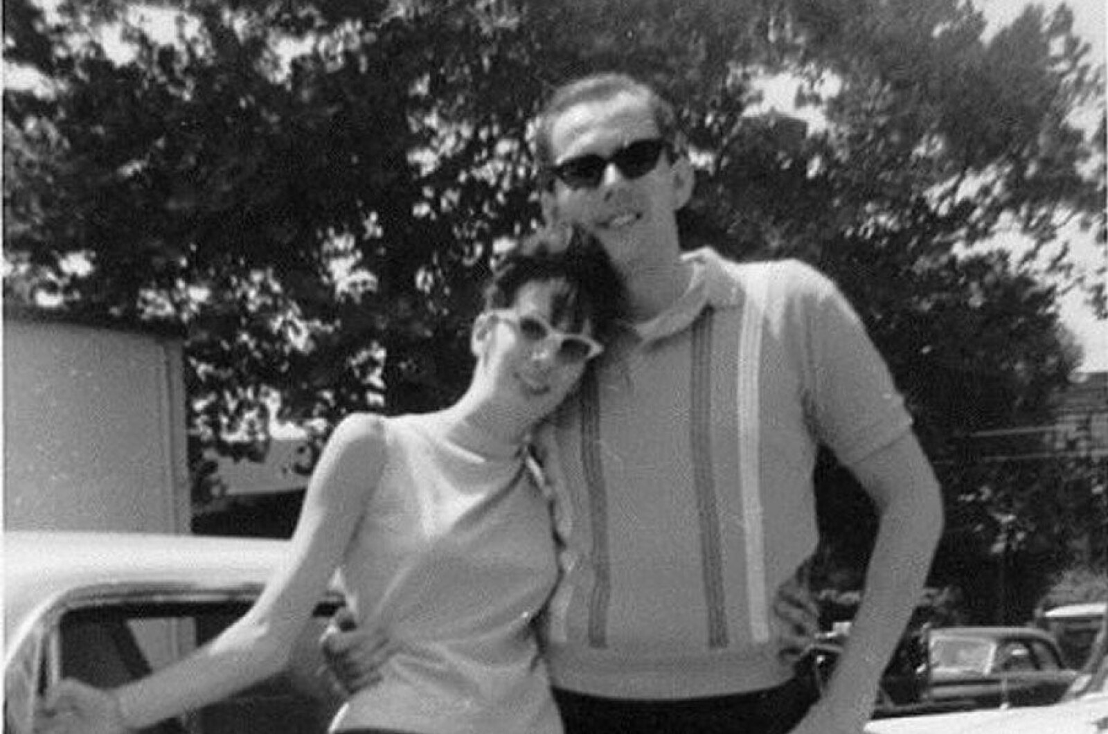 <b>PÅ FRIERFERD:</b> Her er Richard 26 år sammen med Barbara på 19, samme år som de giftet seg. Allerede på dette tidspunktet hadde Richard Kuklinski tatt menneskeliv. 