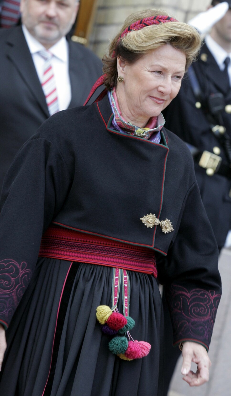 BELTESTAKK: Siden Beltestakken 
kommer fra Telemark, er det en bunad dronning Sonja liker å iføre seg.