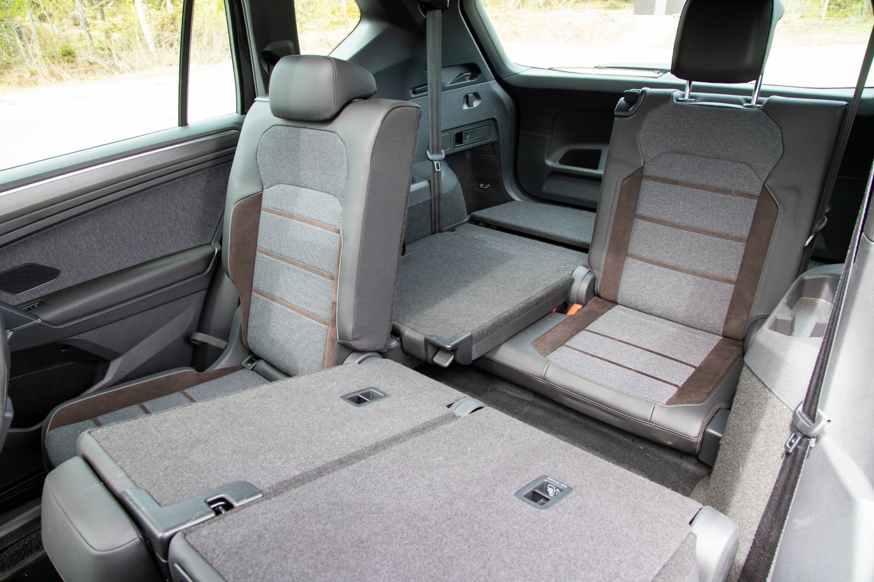 FLEKSIBEL: I syvsetersversjonen kan du sjonglere mellom sitte- og lasteplass. Ekstrasetene er for barn.