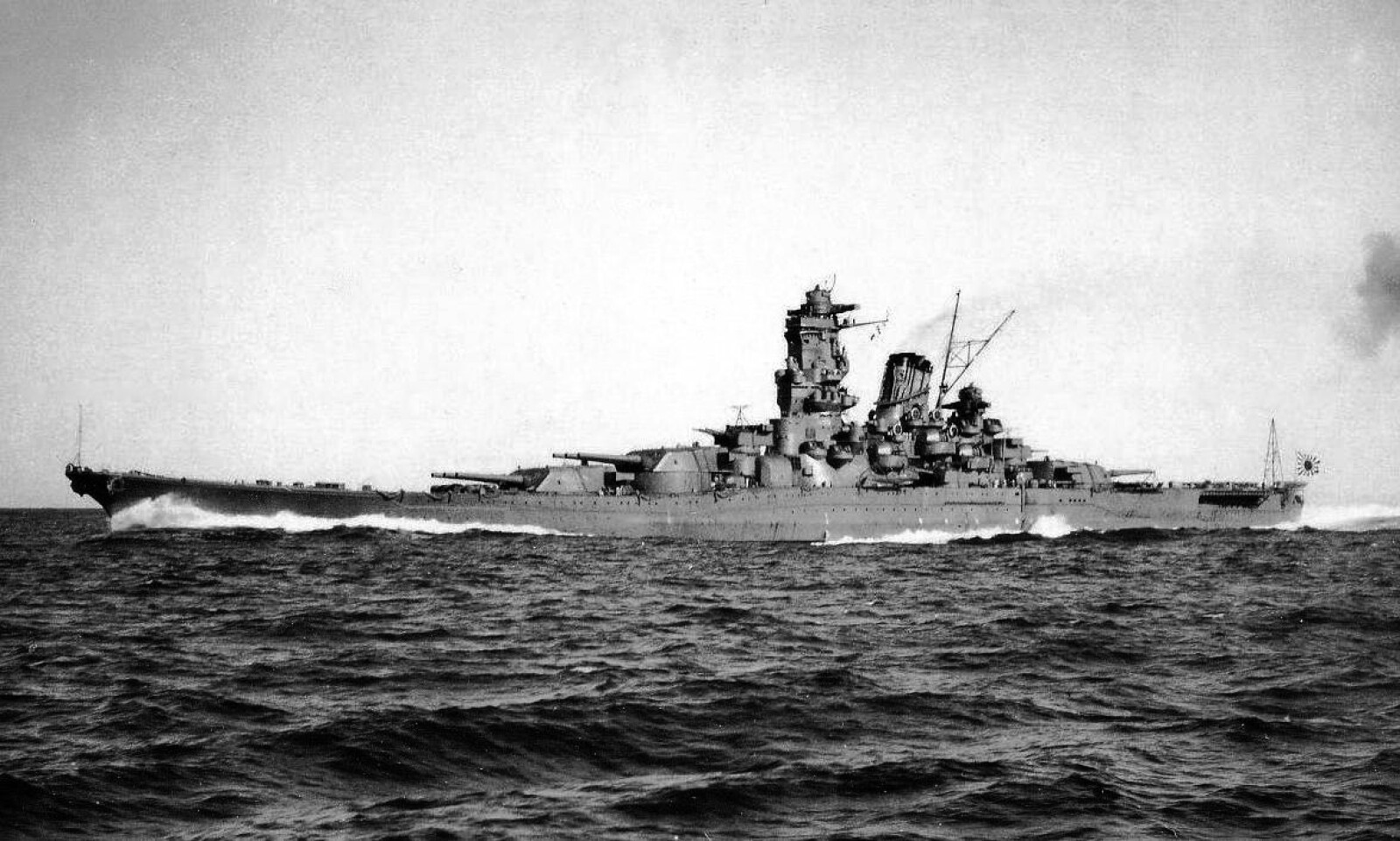 <b>ENORM:</b> Bare fem-seks meter kortere enn Titanic var Yamato det største slagskipet verden har sett.