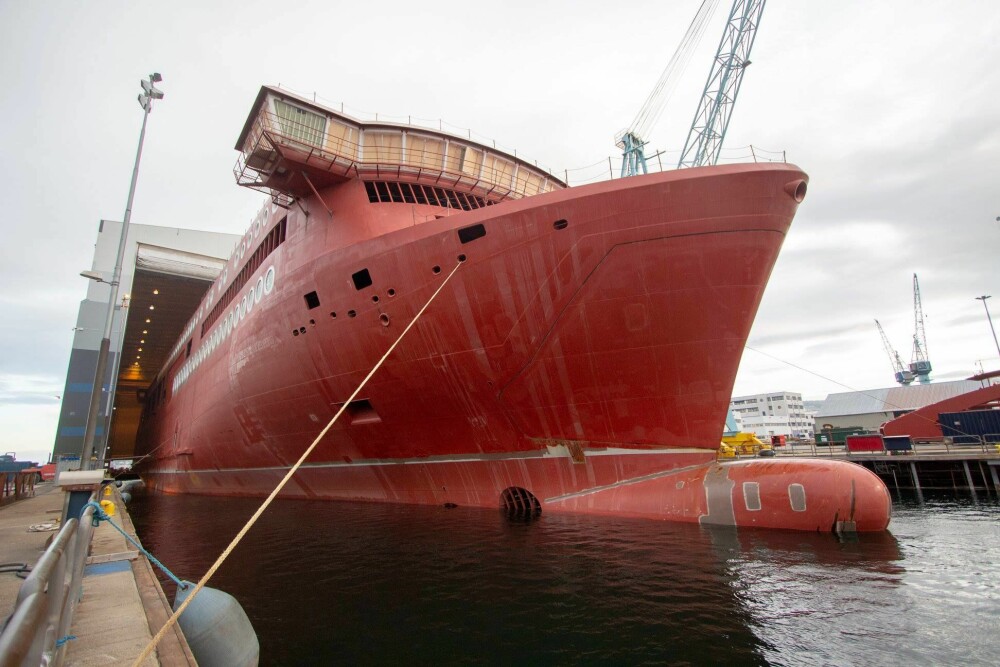 <b><SPAN CLASS=BOLD><STRONG>IKKE BARE X-BOW:</b></strong></span> Ulstein Verft bygger også 160 meter lange Color Hybrid, verdens største plugin hybridskip. Skipet skal settes inn i trafikk på strekningen Sandefjord–Strömstad.