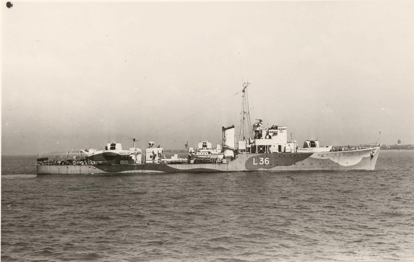 <b>TORPEDERT:</b> Jageren «Eskdale» ble torpedert mens Skule Valentin Storheill var kaptein om bord. 