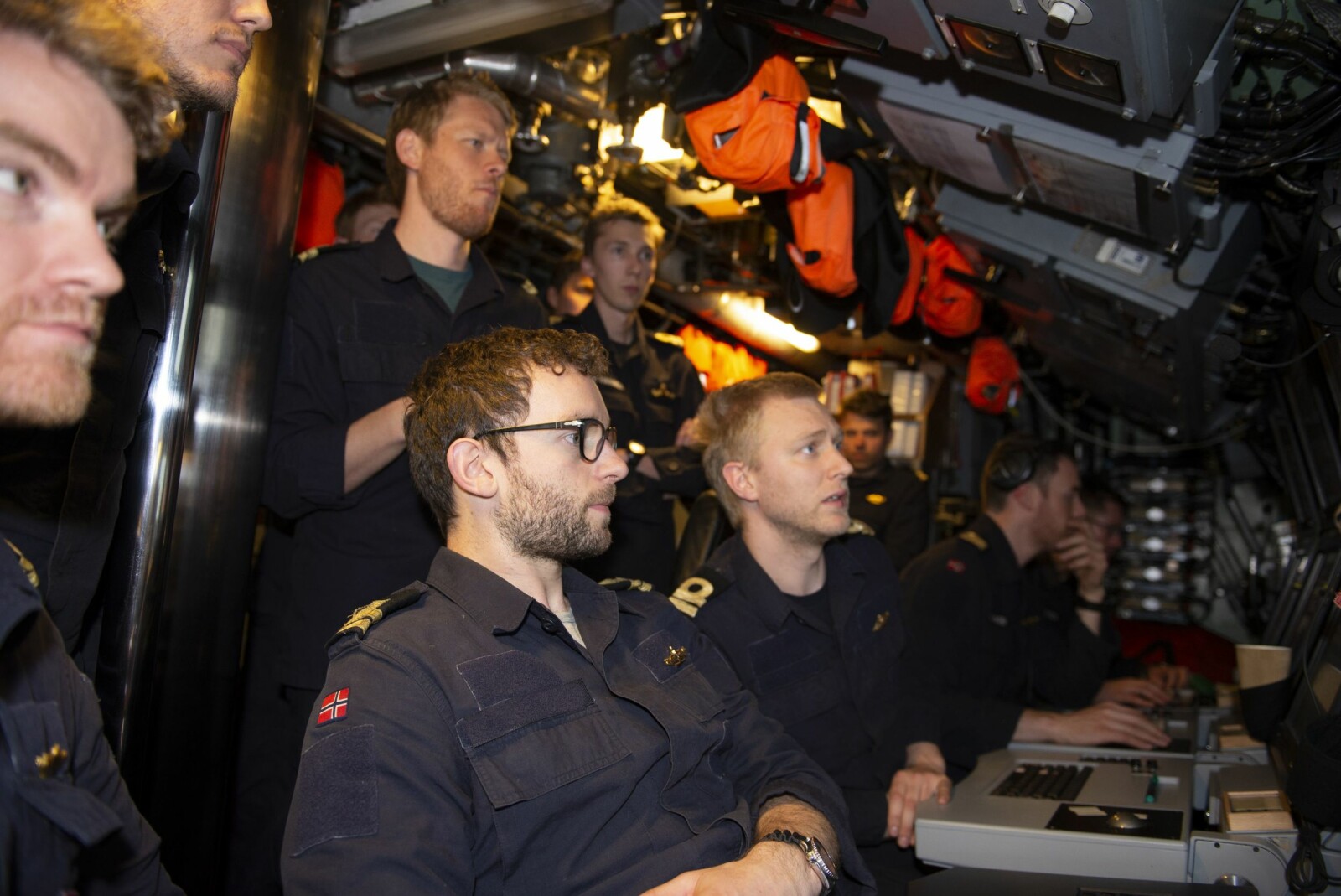 <b>LØYTNANTENE:</b> Om bord i KNM Utsira er det de mest erfarne løytnantene som leder planleggingen.