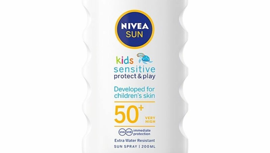 NIVEA SUN KIDS SENSITIVE PROTECT & PLAY LOTION SPF 50+: Får karakter B. NIVEA SUN KIDS SENSITIVE PROTECT & PLAY LOTION SPF 50+: Får karakter B.