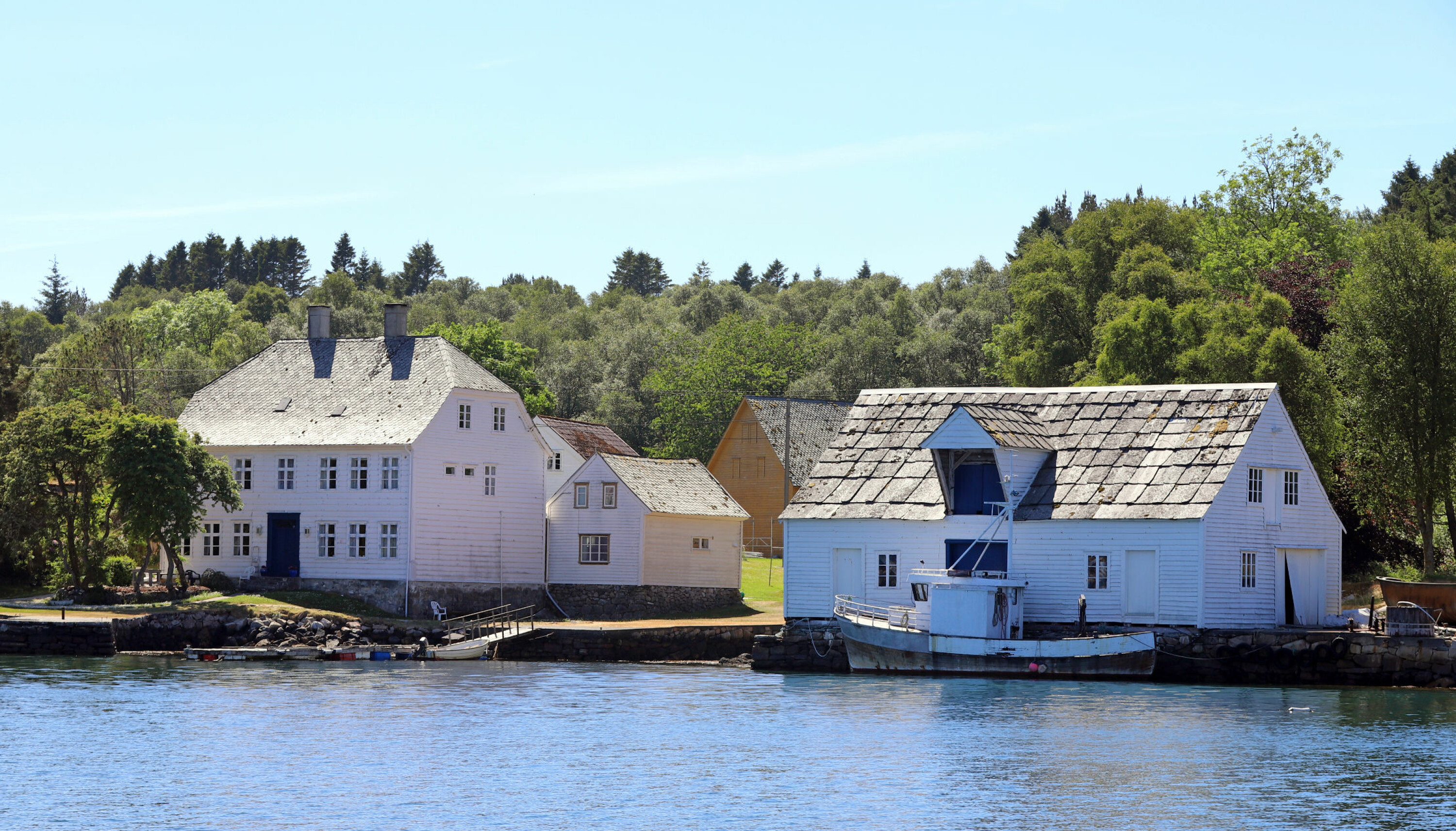 SÆREGEN SJARM: Gammel bebyggelse på Stord.