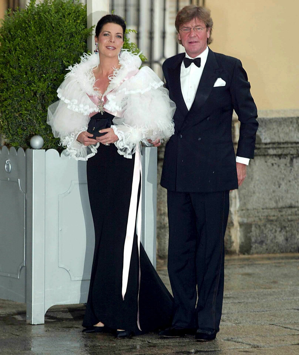 LYKKELIGE? Prinsesse Carloline giftet seg med den tyske prinsen, Ernst August i 1999, men hvordan forholdet er i dag er uvisst. De bor i hvert sitt land, og har ikke vist seg offentlig sammen på mange år.