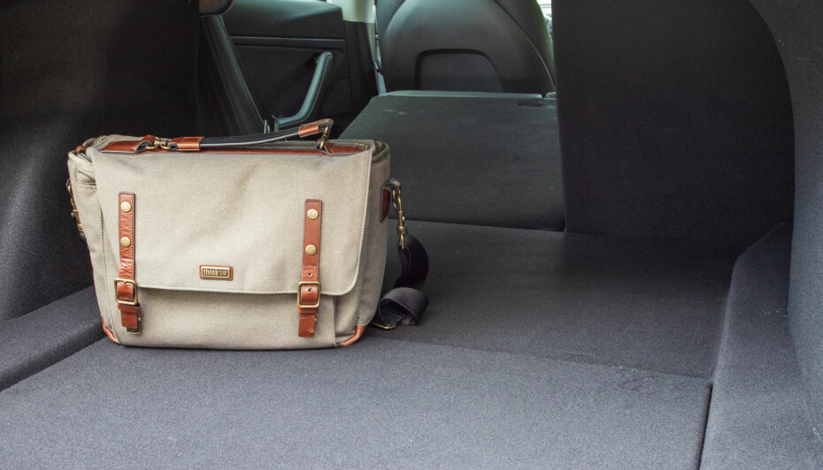 SEDAN: Brukbar plass og nedfellbar seterygg. Smal bagasjeromsåpning er største utfordring for nybakte sedan-eiere.