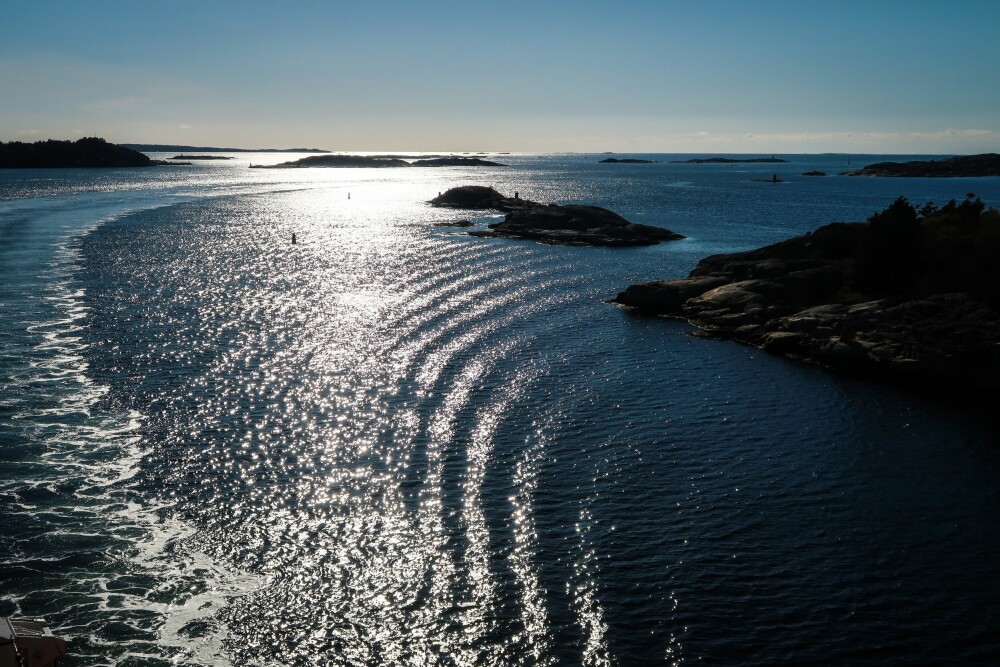 <b>SISTE REIS:</b> Ut dette sundet fra Strømstad havn seilte Bærums-mannen Dag Poppe lørdag 21. oktober 2000. Siden er det ikke funnet noe spor etter hverken mannen eller hans store seilbåt.