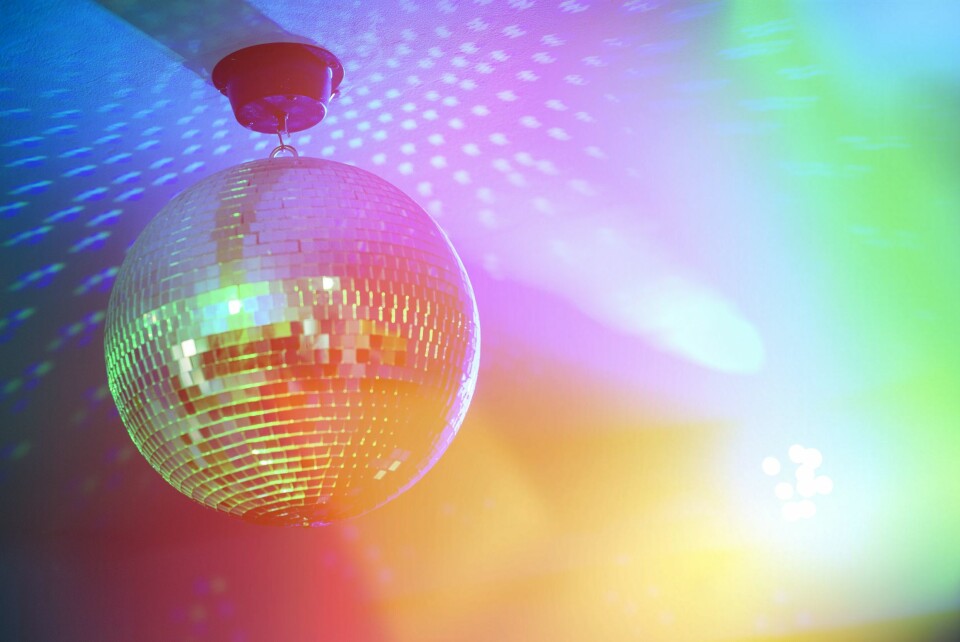 DANSER: – Men mye skuldre og armer, lite hoftebevegelser. Kan ikke twerke.