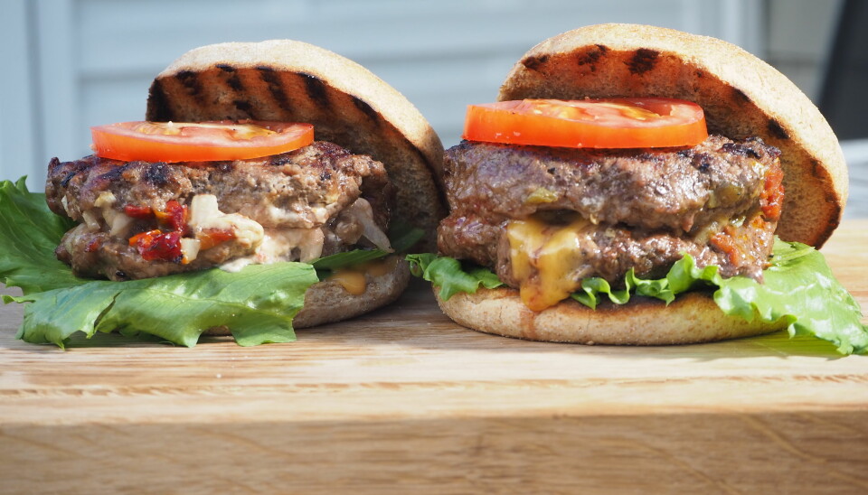 HIMMELSK: Med tilbehøret inni burgeren smelter sakene sammen og løfter hverandre til nye høyder.