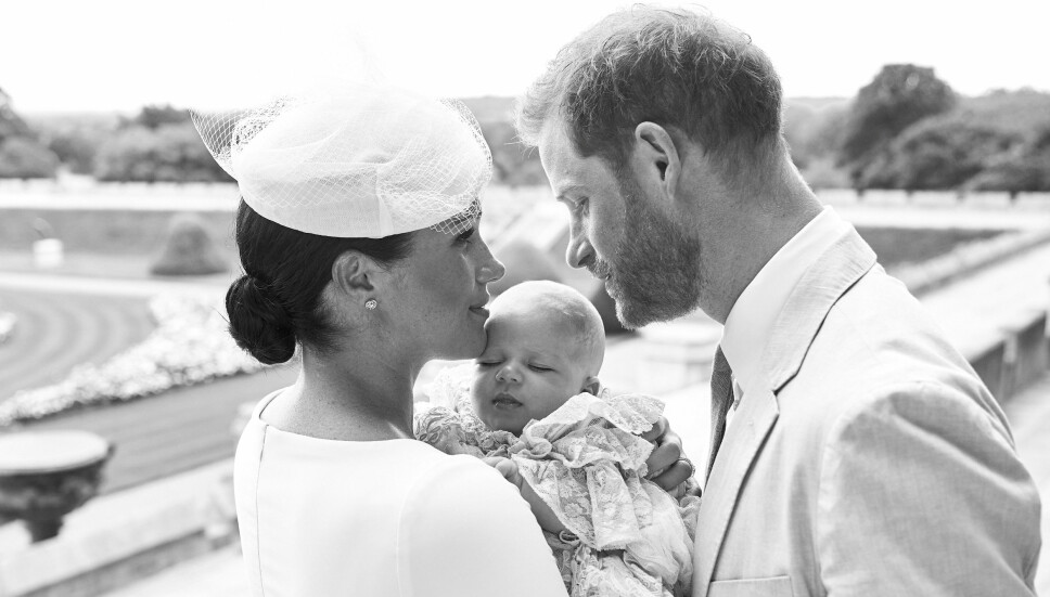 Hertuginne Meghan og prins Harry med sønnen Archie (2 mnd.) under dåpen 6. juli 2019.
