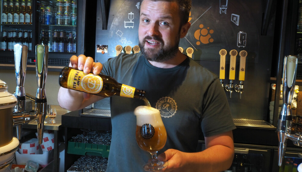 <b>ØLKJENNER: </b>Hans I. Tryggvason er importert fra Island, og har blitt kåret til årets ølsommelier i England.