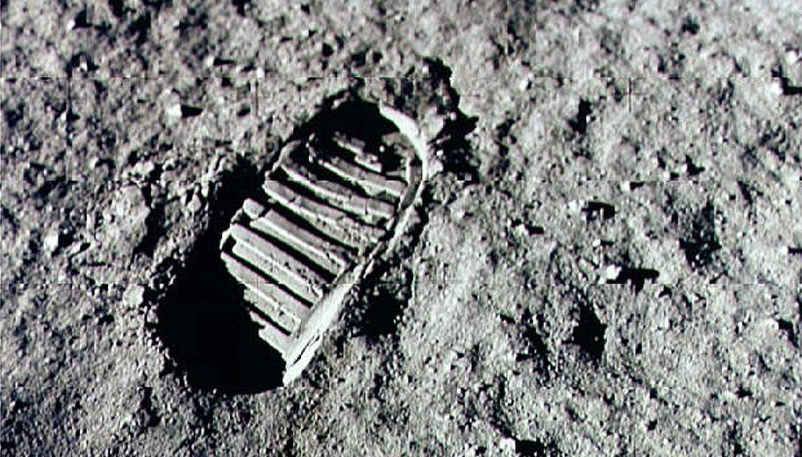 <b>ONE SMALL STEP:</b> Det ikoniske bildet av et fotavtrykk på månen. Men Michael Collins satte aldri sine ben der.