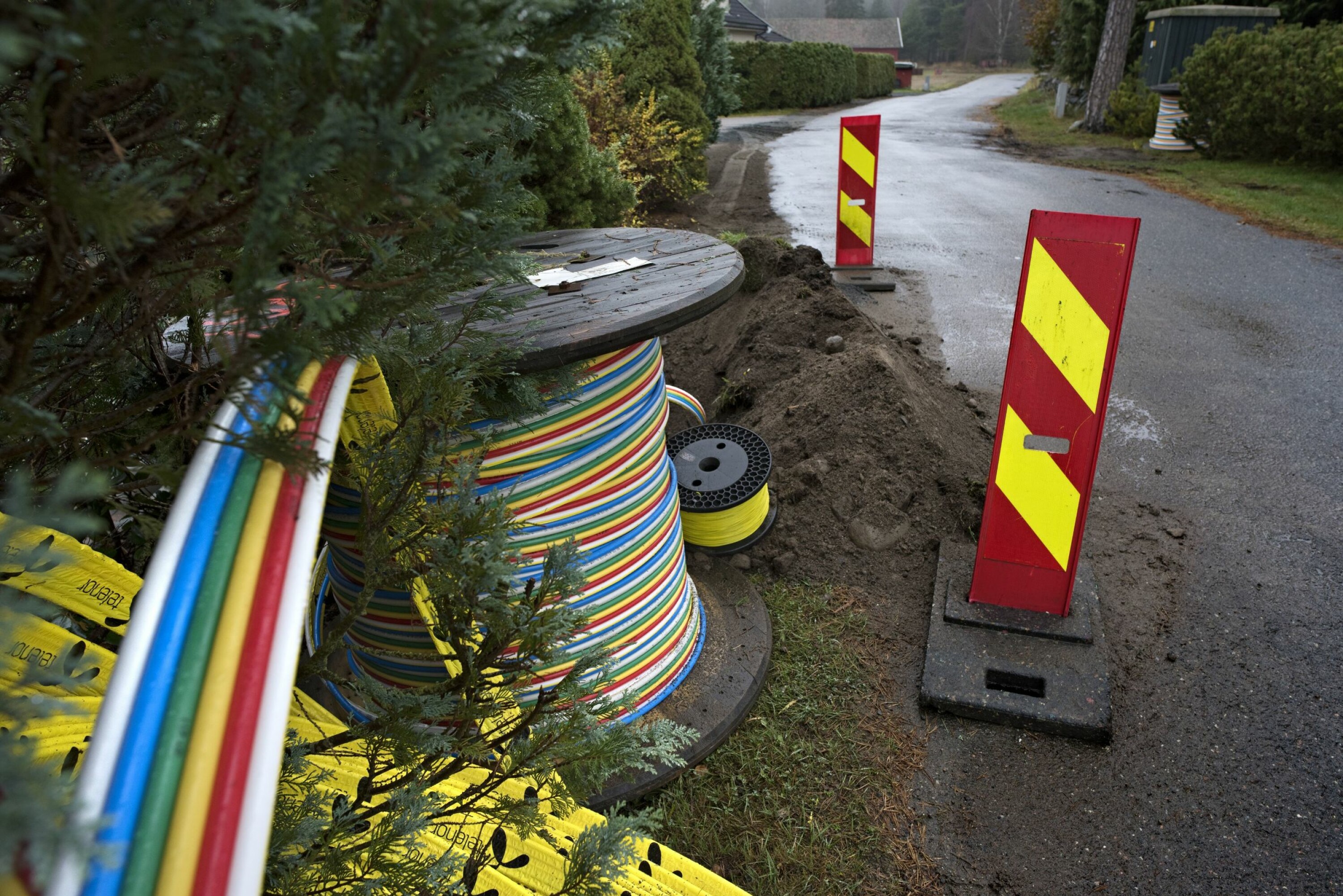 DOBBELT NETT: Mellom ulike offentlige etater som er involvert i vitale samfunnsfunksjoner og beredskap, er det nå strukket egne fiberkabler, og flere skal det bli når Nasjonalt Hemmelig Nett og Sikkert offentlig nett blir fullt ut operative i år og i 2021.