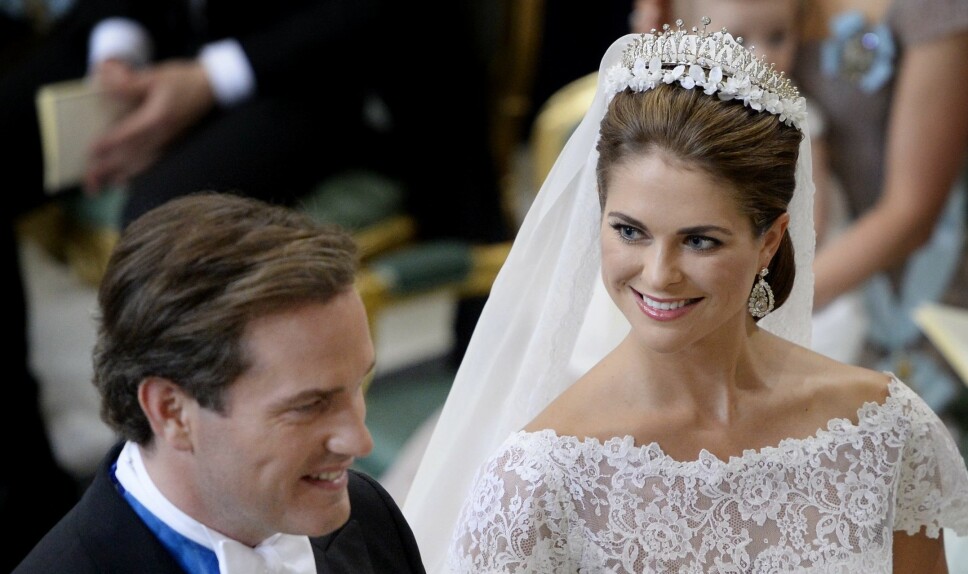 NYDELIG: Prinsesse Madeleine bærer sin private tiara under bryllupsdagen 8. juni 2013.