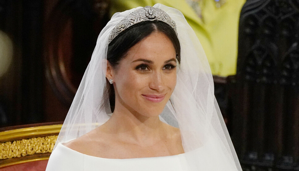 AVTAGBAR: Tiaraen som hertuginne Meghan bar i da hun giftet seg med prins Harry i 2018, har en avtagbar brosje i midten.