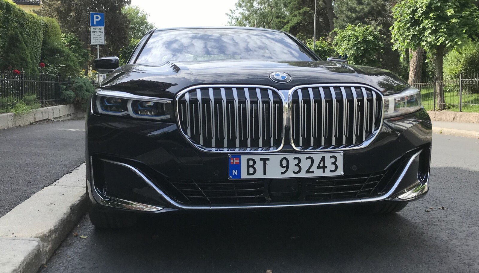 NYREGRILL: Gal etter grill og det ypperste innen komfort? Her er nye BMW 7-serie.