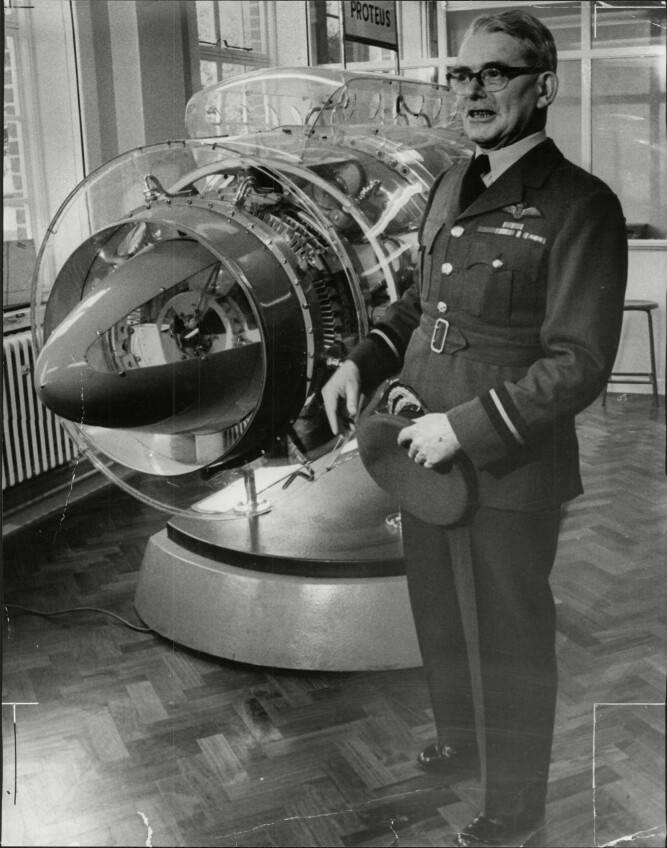 <b>OPPFINNER:</b> Selve jetmotoren var ingen tysk oppfinnelse. Den æren tilfaller briten Frank Whittle, som tok ut patent allerede i 1930.