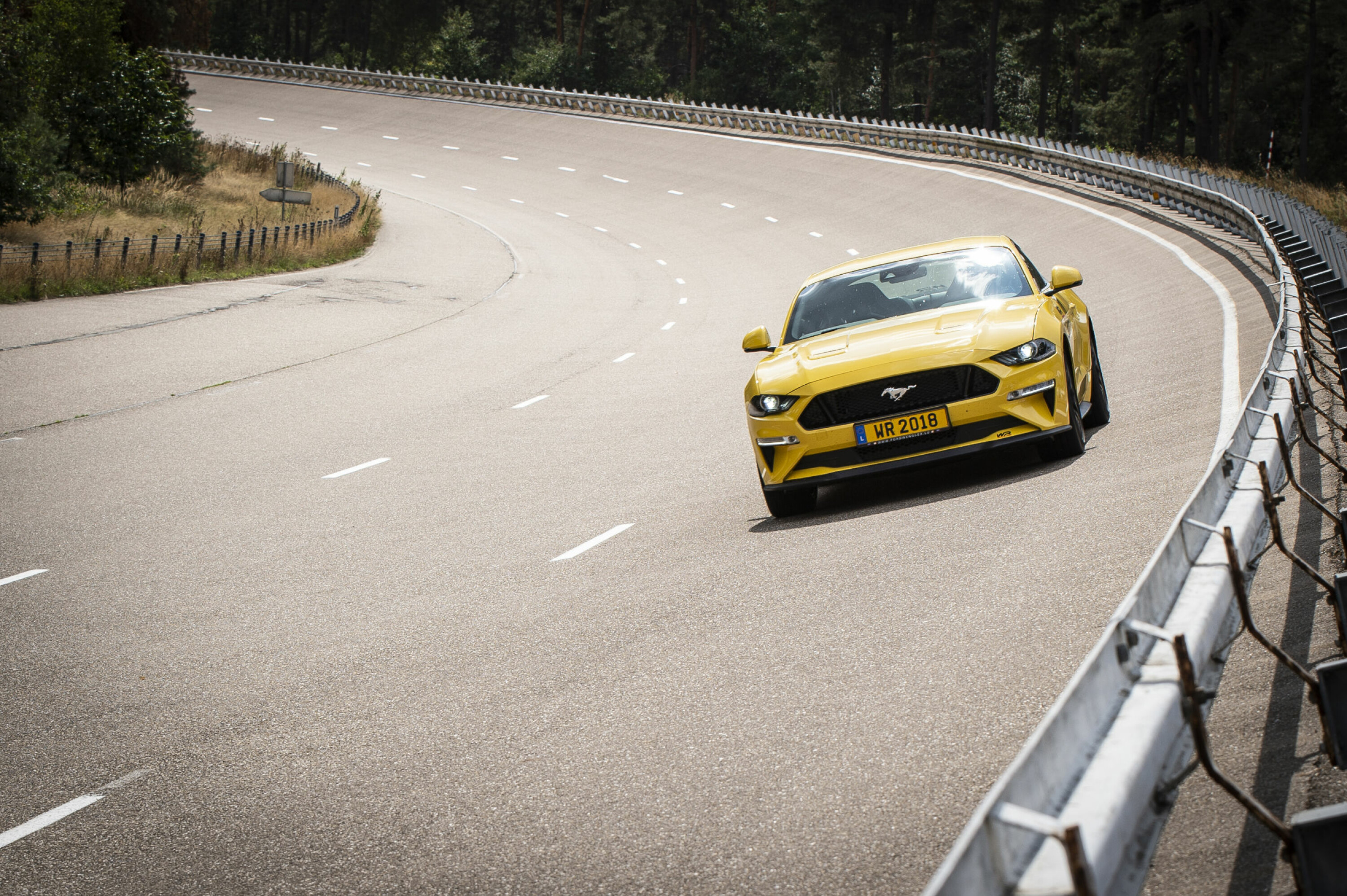 LOMMEL: Vi Menn fikk teste Ford Mustang GT på Fords testanlegg i Lommel i Belgia.