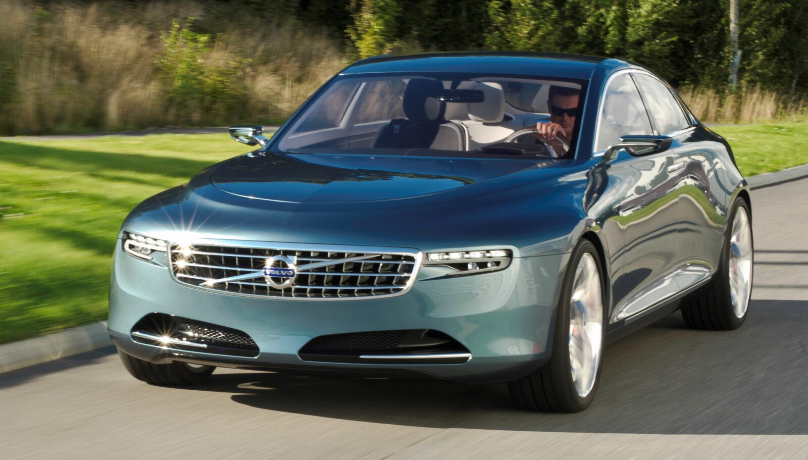 <b>LUKSUS:</b> Volvo Concept You fra 2011 var en luksuriøs og påkostet modell som skulle konkurrere med Mercedes S-klasse og BMW 7-serie.