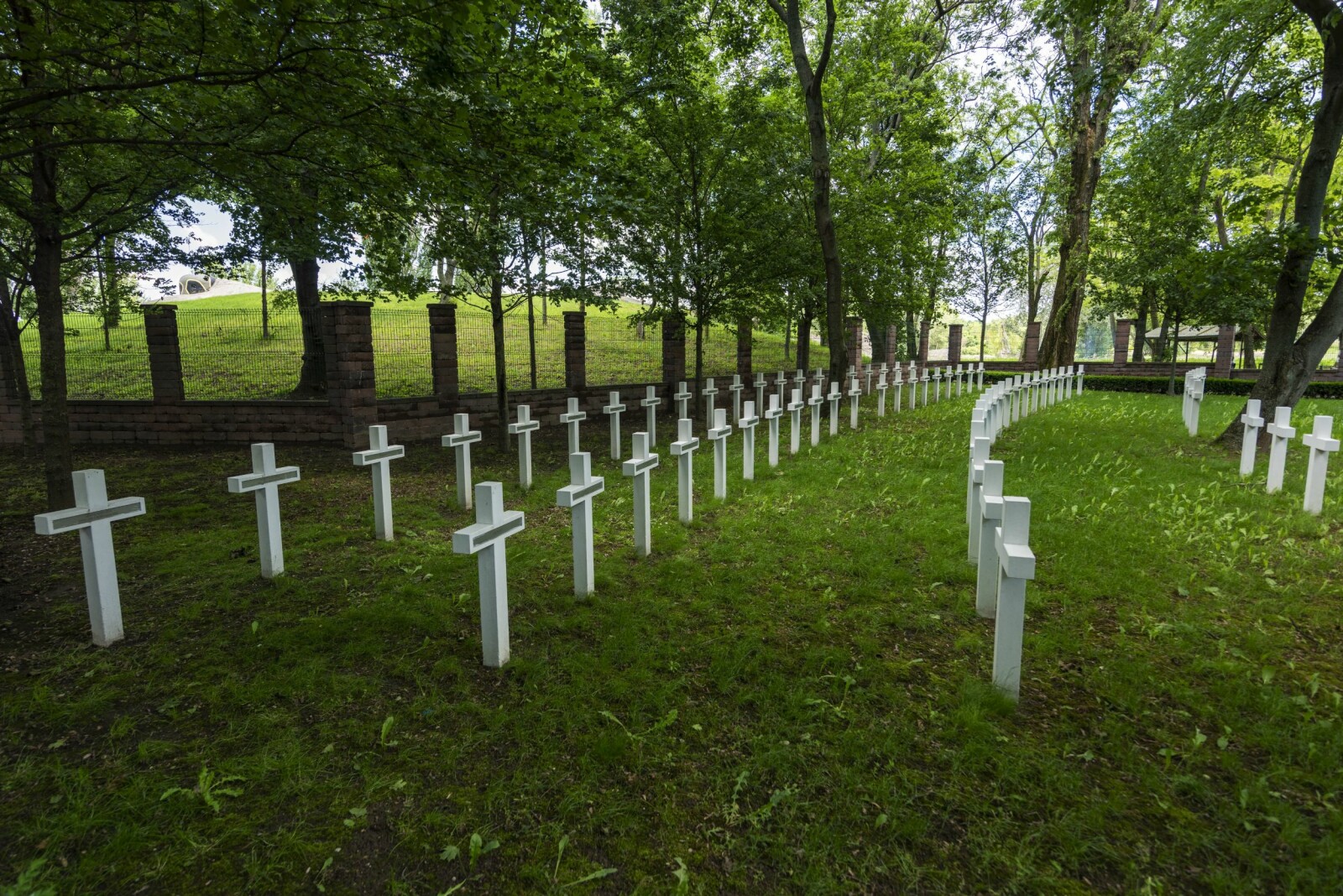 <b>FALNE:</b> Kirkegård med ofre fra første verdenskrig.