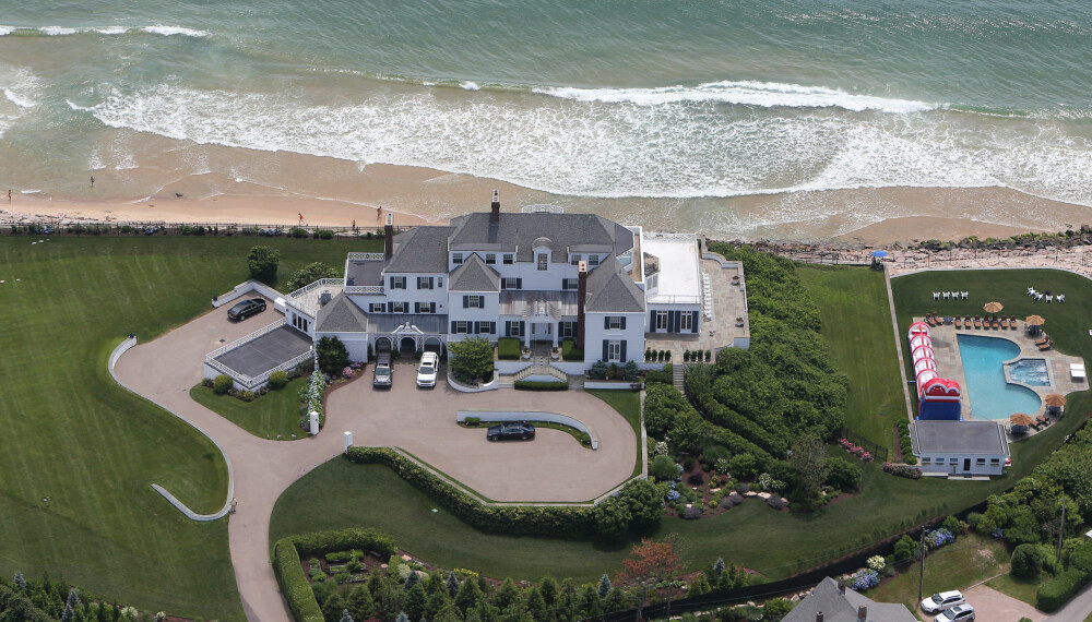 STORSLAGENT: Taylor Swifts enorme eiendom på Rhode Island.