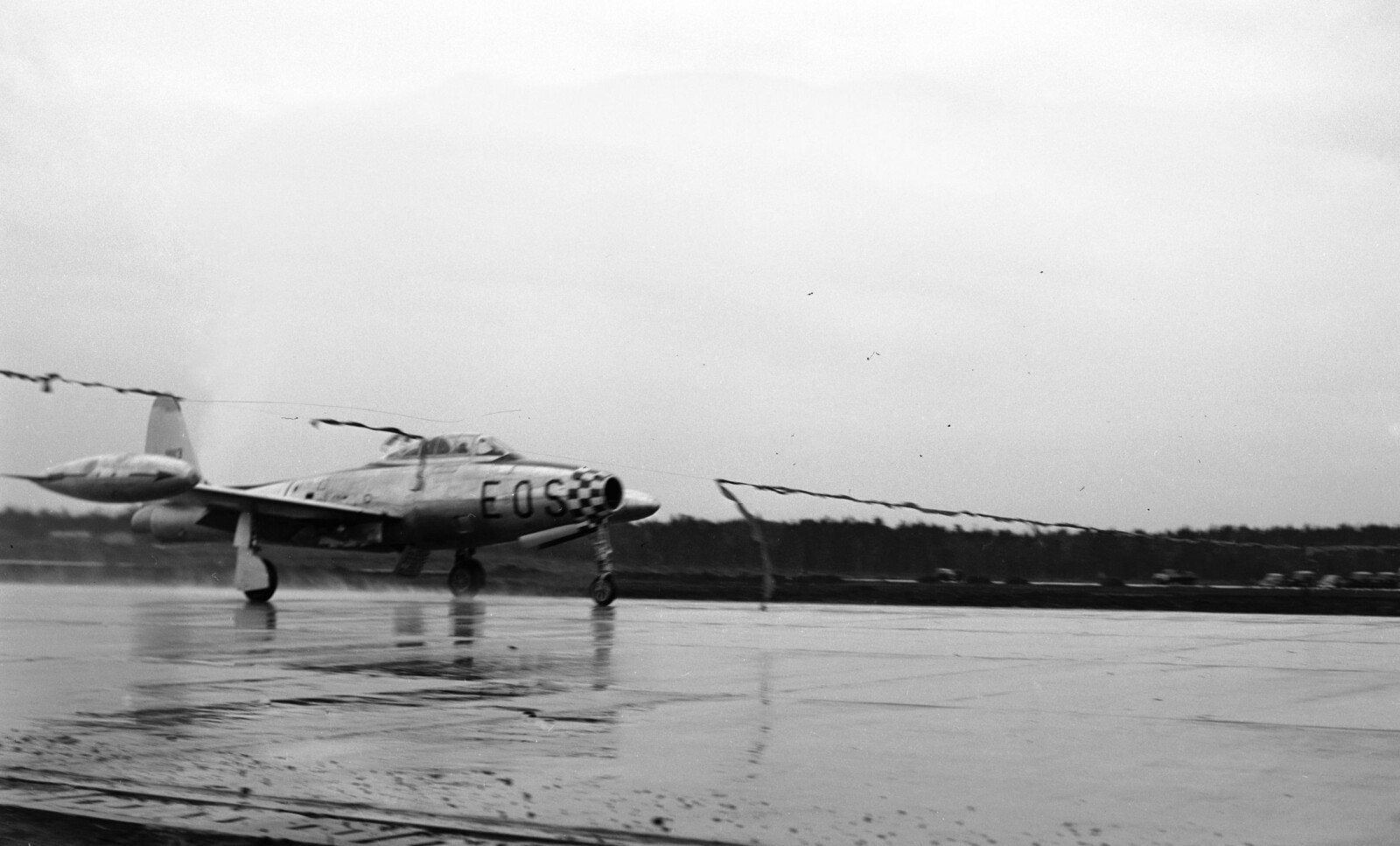 <b>ÅPNINGEN:</b> Åpningen av Rygge flyplass fant sted i 1954 og snoren ble klippet av et fly.