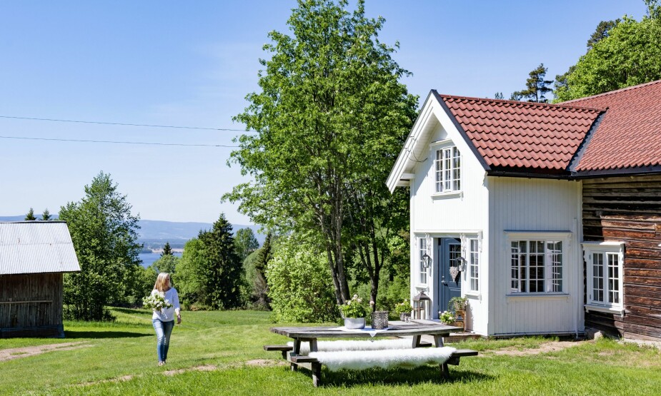 RESULTATET: Slik har huset blitt etter fem år med oppussing. Hit opp reiser Monica så ofte hun kan. Det er hennes fristed, hvor hun puster ut og senker skuldrene.