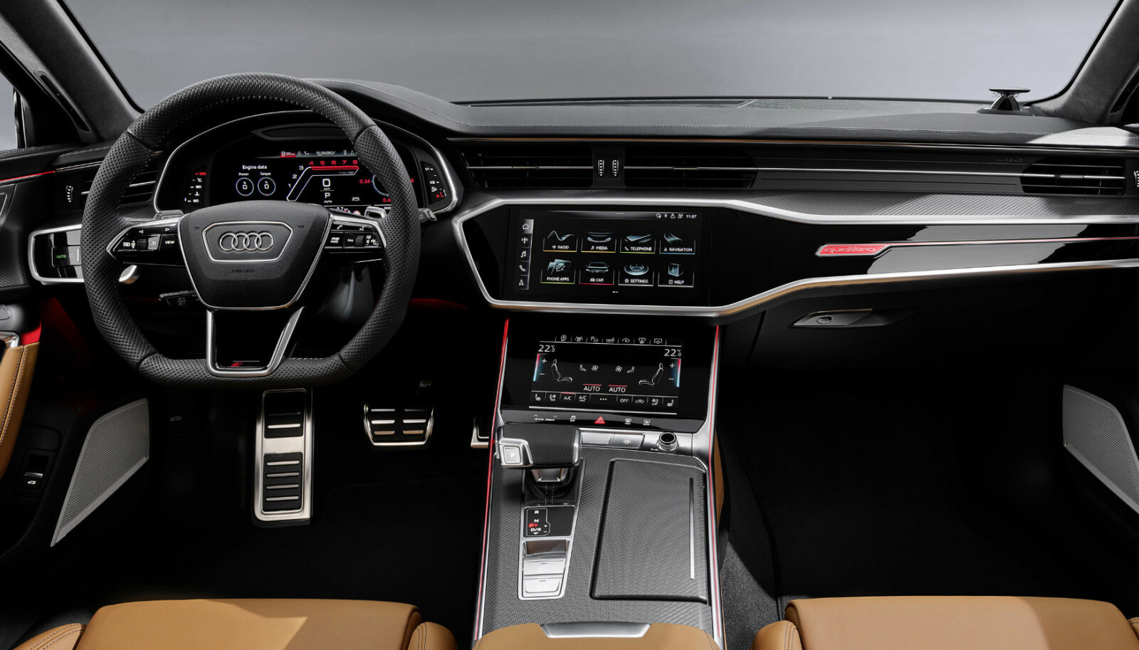 <b>VELG OG VRAK: </b>Føreren kan velge mellom seks ulike kjøreinnstillinger gjenno «Audi Drive select»-systemet. To av innstillingene, RS1- og RS2, kan konfigureres individuelt, og aktiveres med en dedikert «RS-MODE»-knapp på rattet. «Audi drive select»-systemet påvirker motorstyringen, servostyringen, understellet, den dynamiske firehjulsstyringen, quattro sportsdifferensialen, motorlyden og det automatiske klimaanlegget. RS2-modus har dessuten som spesifikk oppgave å påvirke den elektroniske stabilitetskontrollen (ESC), bare med å trykke på en knapp (sportsmodus). ESC kan også slåes helt av.