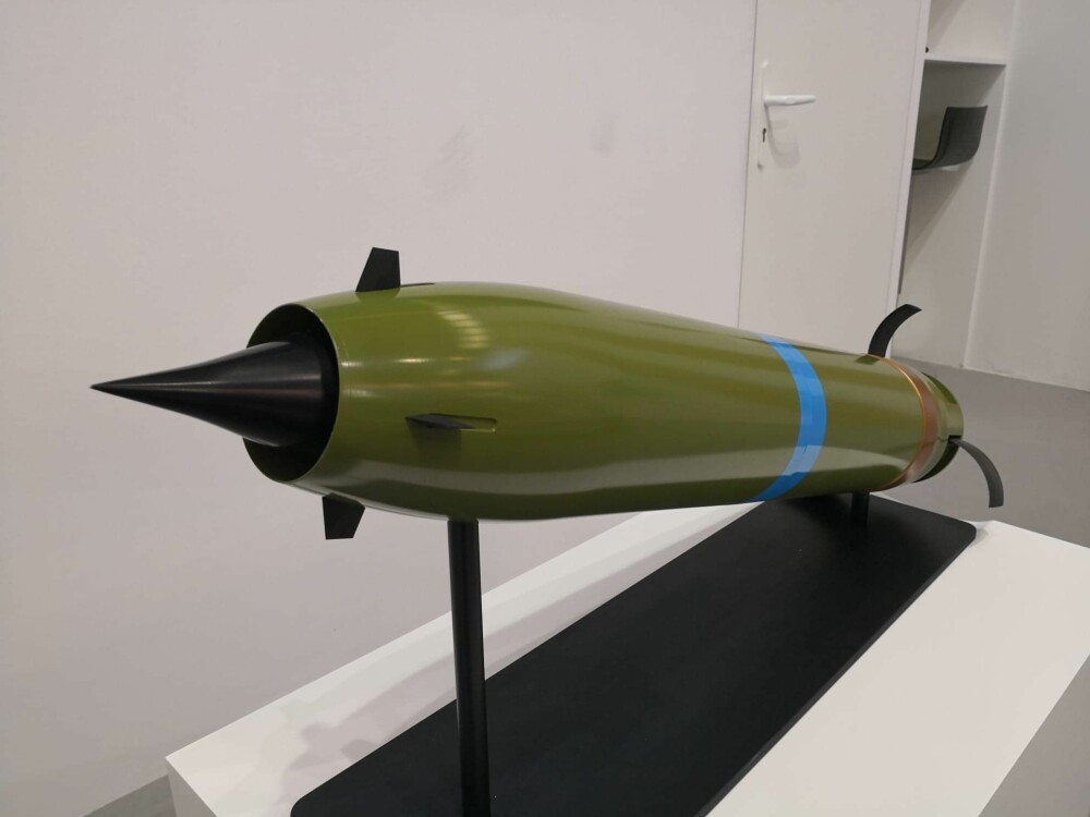 <b>RAMJETGRANAT:</b> Med luftinntak og utfellbare styrefinner skal den nye granaten treffe med meterpresisjon på 150 kilometers avstand.