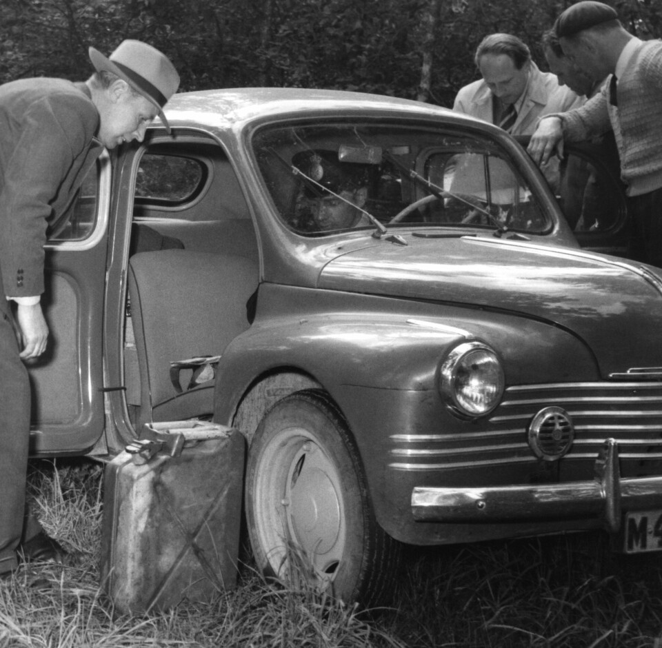 ETTERLATT: Den grønne renaulten ble kjøpt for utbyttet av rovmordet på Allan Nilssson og ble brukt på Tore Hedins drapsraid.