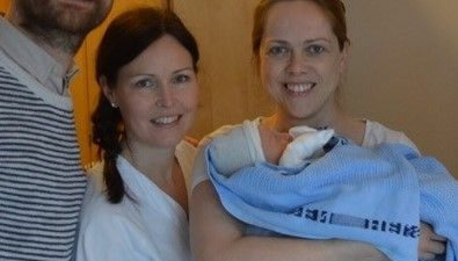 Takk for at du, jordmor Marit, hjalp meg til å føle meg trygg og ivaretatt da jeg skulle bli mamma for første gang. Takk for at du, jordmor Marit, hjalp meg til å føle meg trygg og ivaretatt da jeg skulle bli mamma for første gang.