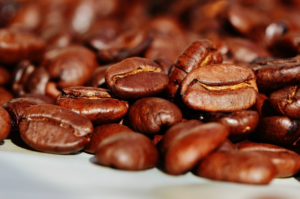 <b>TIPS:</b> Vil du ha fersk kaffe kan det være smart å investere i en enkel kaffekvern og kjøpe hele bønner.