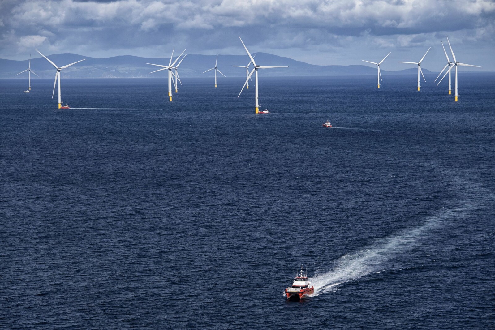 <b>STØRST:</b> Walney Wind Park utenfor Irland var inntil nylig verdens største havvindpark. Tronen er overtatt av Hornsea One som skal være i full drift i 2020. 