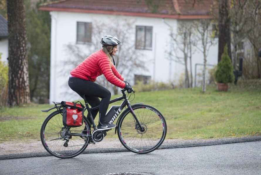 BARNDOMSMINNER: Husker du frihetsfølelsen fra da du suste av gårde på to hjul som barn? – Når jeg har driv, blir jeg som et barn igjen. Da er det ingenting som kan stoppe meg, sier Sofia Espolin Mentzoni.