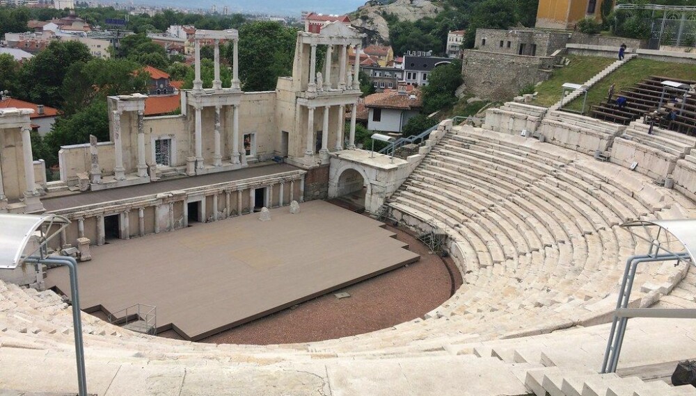 HVA HAR ROMERNE GITT OSS? Sporene av romertid er fortsatt synlige over det meste av Balkan. Her en teateramfi fra Plovdiv, Bulgaria.