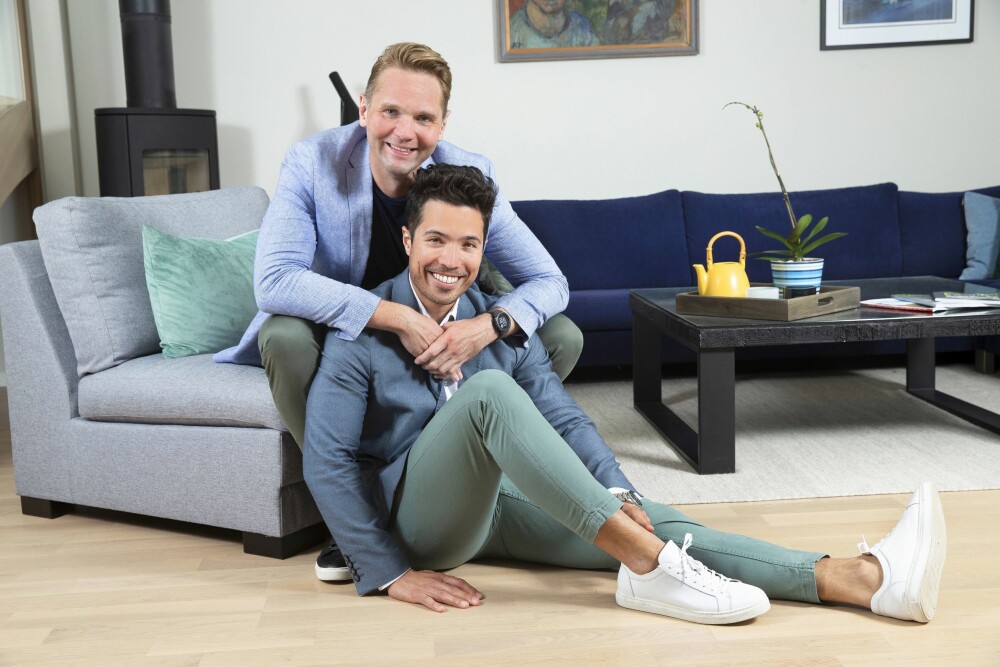 <b>HJEMMEKJÆRE:</b> TV 2-profilen Jens Christian Nørve og Tommy Børresen trives svært godt i rekkehuset på Kjelsås i Oslo. De flyttet inn i april i fjor. <b>HJEMMEKJÆRE:</b> TV 2-profilen Jens Christian Nørve og Tommy Børresen trives svært godt i rekkehuset på Kjelsås i Oslo. De flyttet inn i april i fjor.