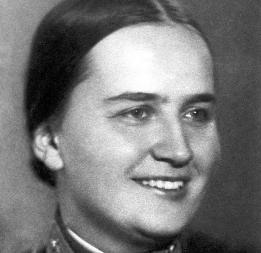 <b>GRUNNLEGGEREN:</b> Marina Raskova ble den første som fikk statlig æresbegravelse etter krigen. Foto:Tass/Getty