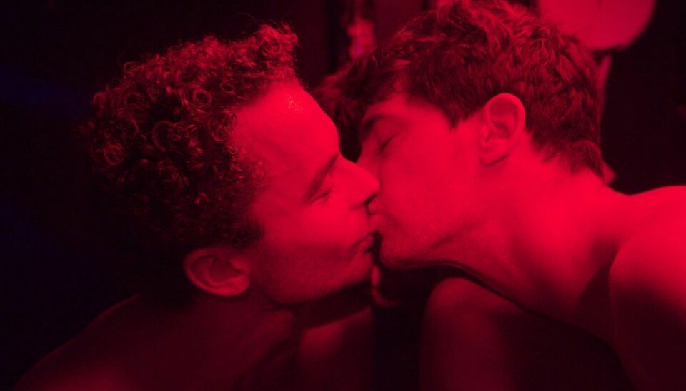 Fra «Paris 05:59: Théo & Hugo».