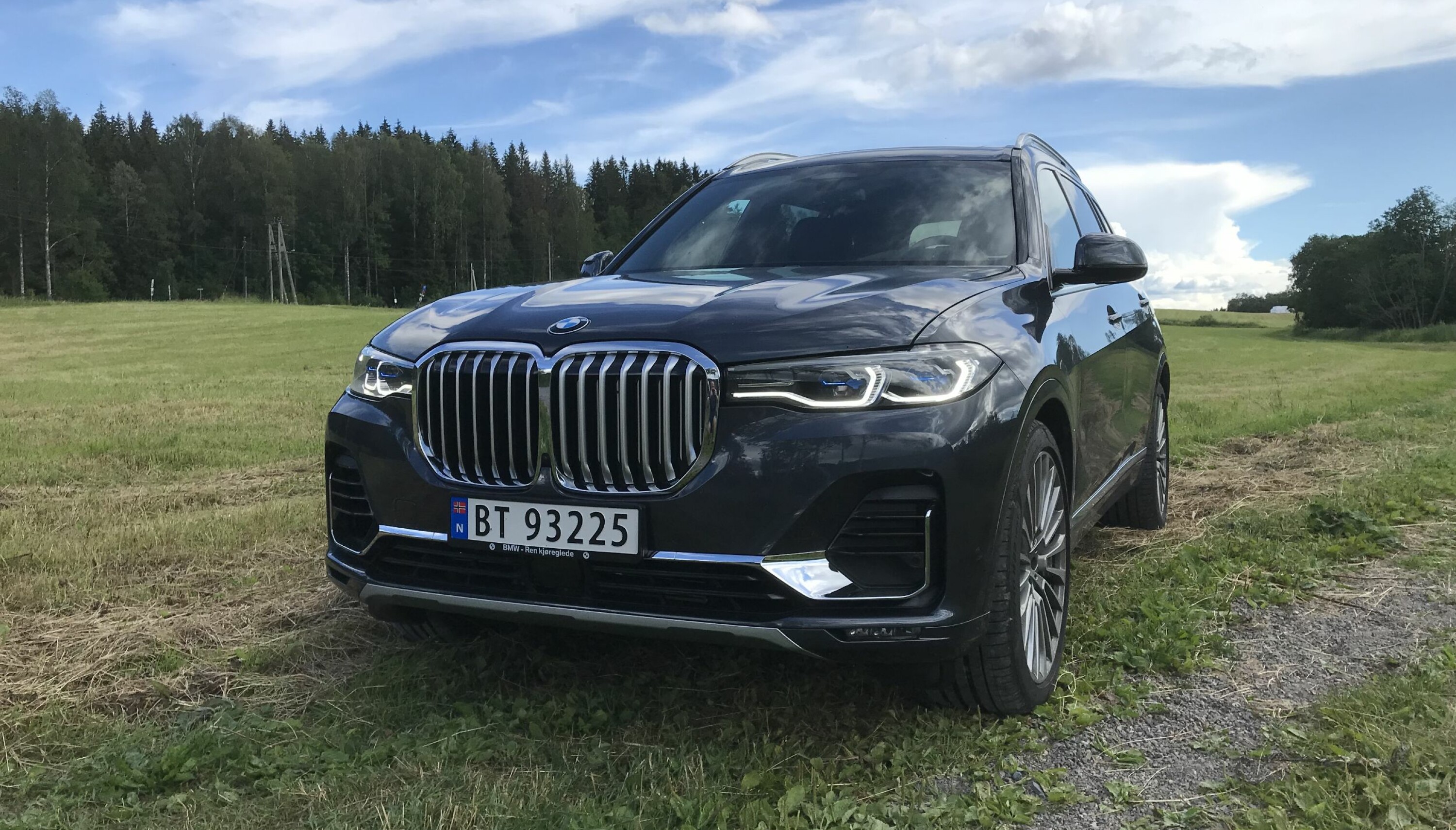 LYS: BMW X7 kan fås med laserlys.