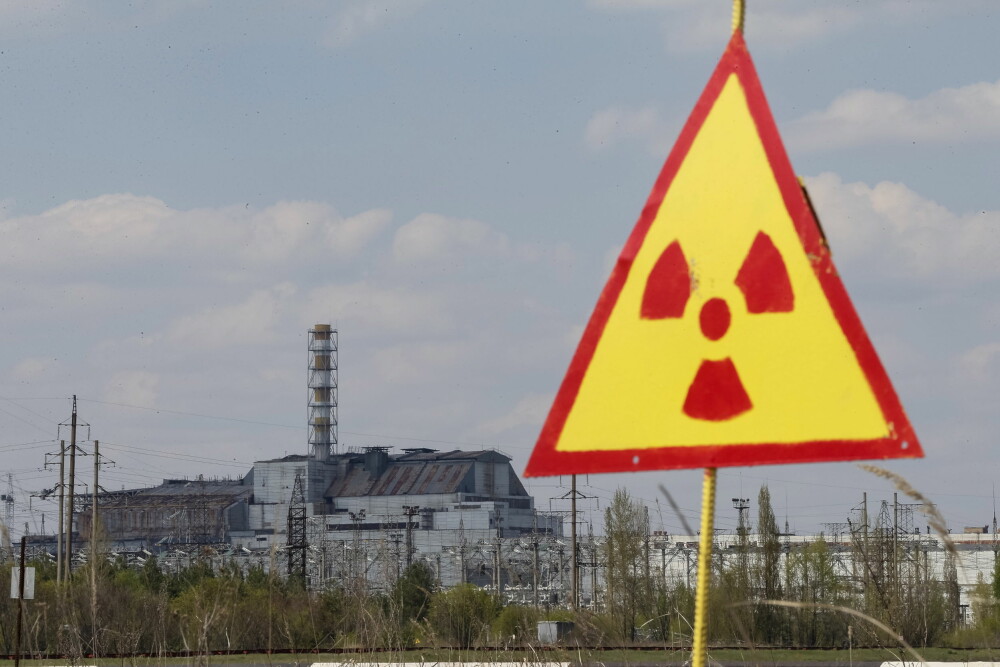 <b>LUMSKT:</b> «Sarkofagen» kalles bygningen som er bygget over restene av reaktor 4 på Tsjernobyl-kraftverket. Strålingsfaren er likevel fortsatt stor. 