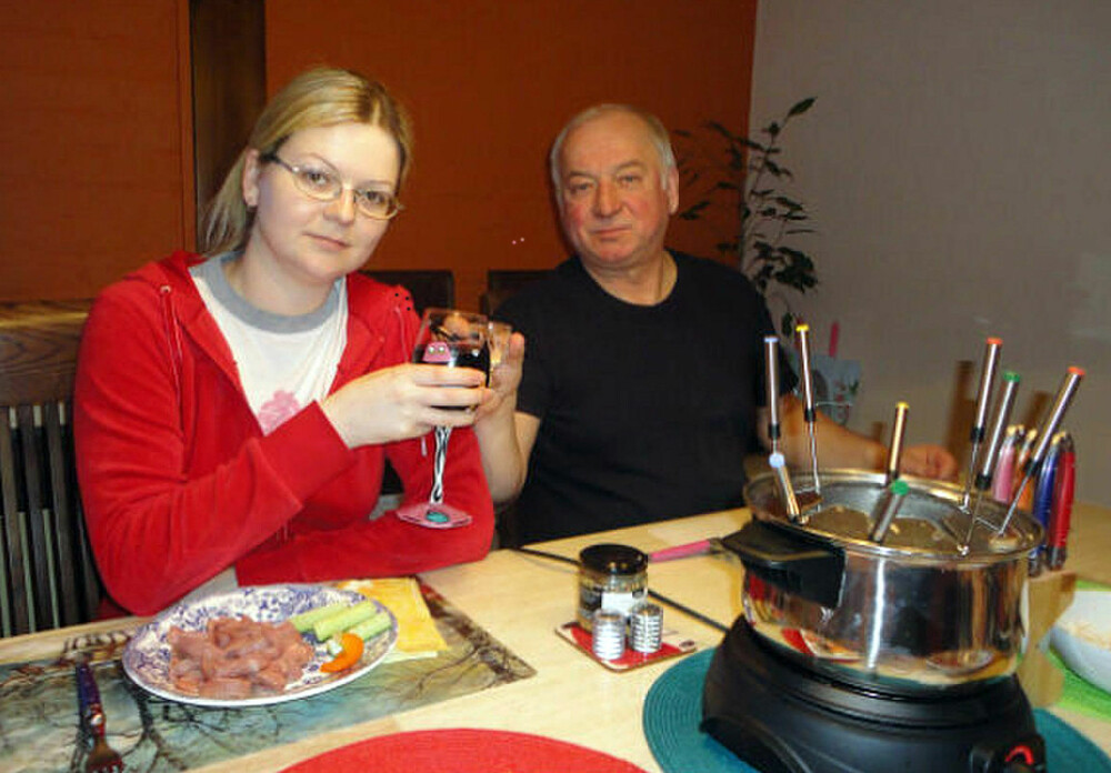 <b>OVERLEVDE:</b> Den tidligere spionen Sergej Skripal og datteren Julia ble forsøkt tatt av dage med den russiske nervegiften Novitsjok, men overlevde.