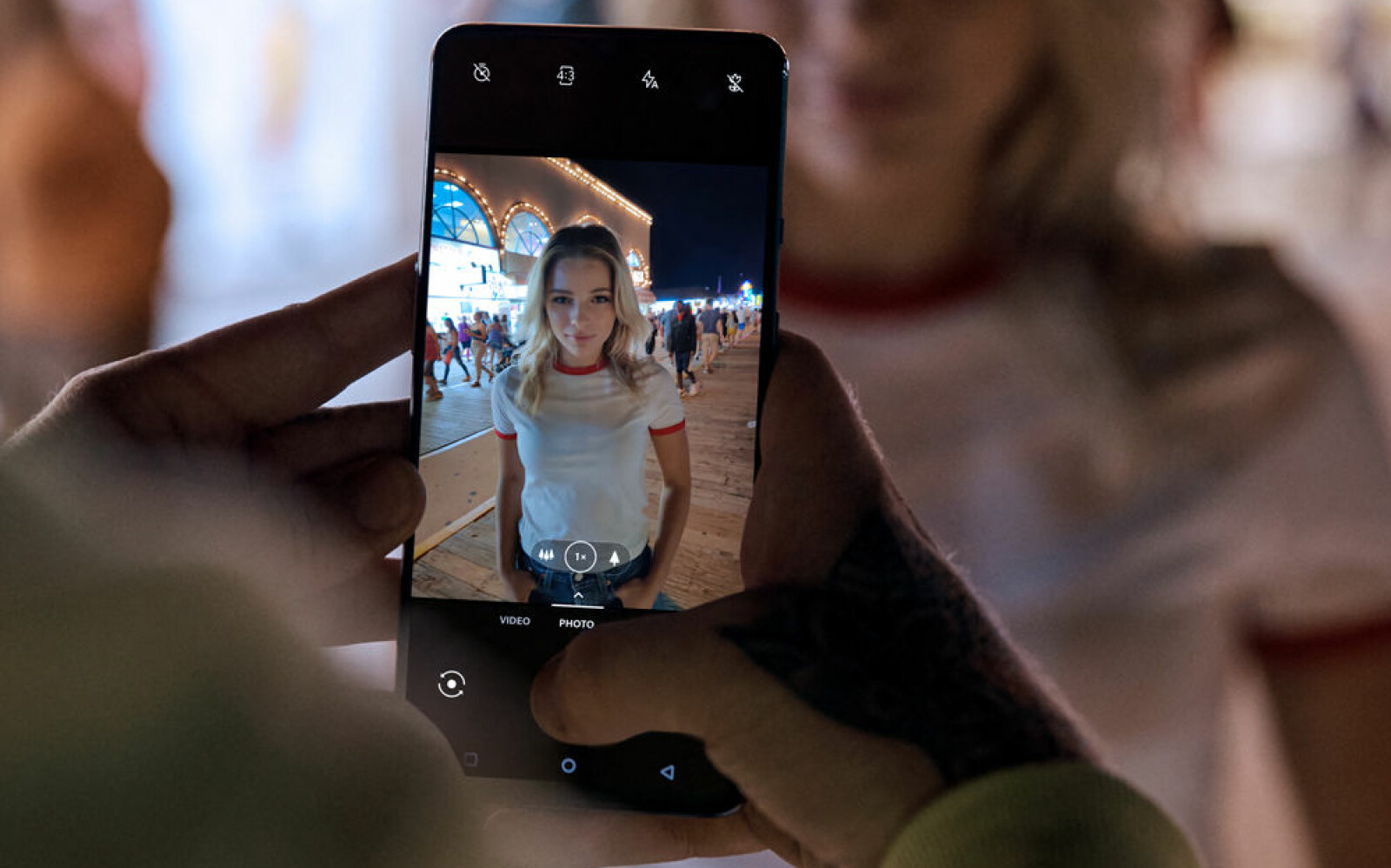 <b>GODT KAMERA:</b> OnePlus 7T er utstyrt med et lyssterkt objektiv og det tar gode bilder under dårlige lysforhold.
