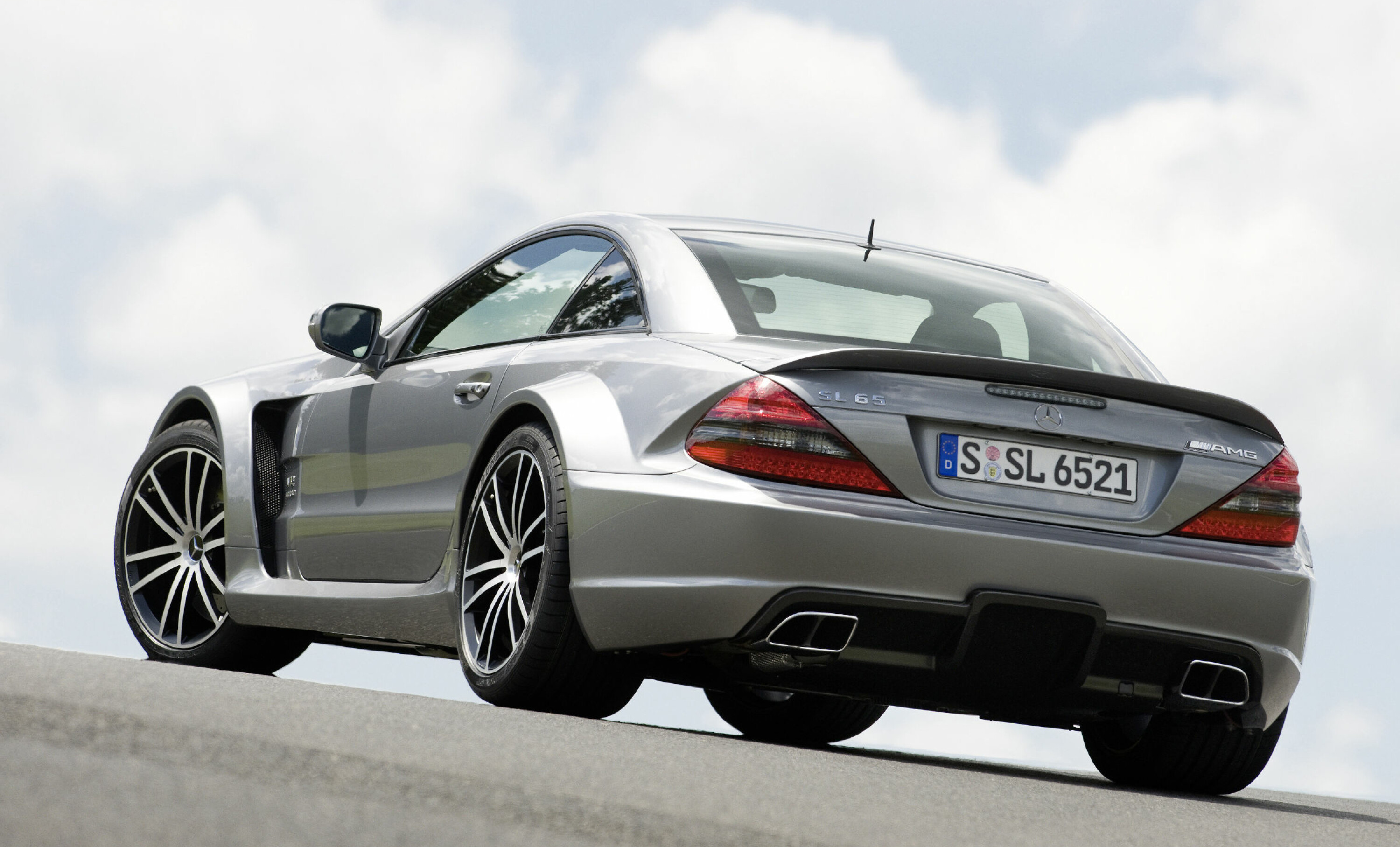 EKSTREMT: Mercedes SL 65 AMG Black Series.