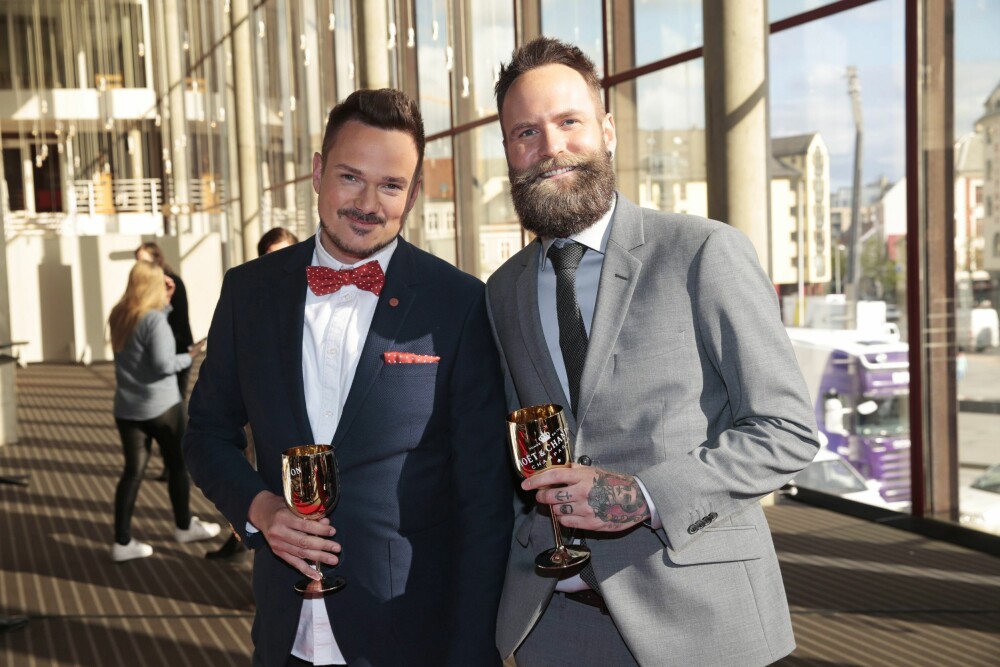 BESTEVENNER: Tore Petterson og Adam Schjølberg har et nært vennskap. Her fra Gullruten i Grieghallen i 2016.