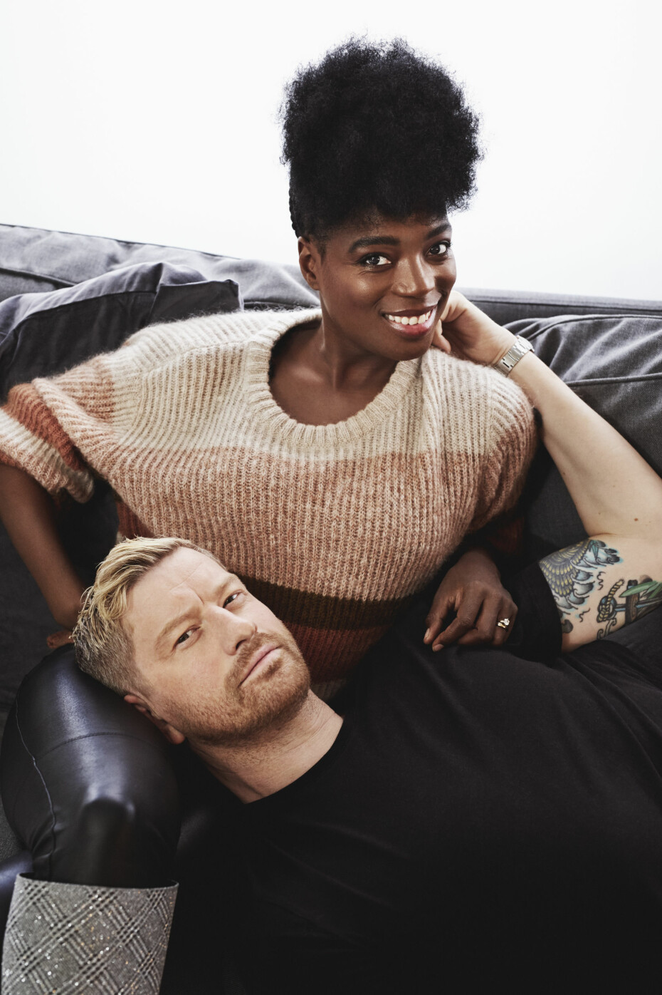 VAR SJALU: Odda innrømmer at han følte mye på sjalusi i begynnelsen av forholdet til Tinashe. – Små bagateller ble veldig store fordi jeg var så redd for å miste henne, sier han.