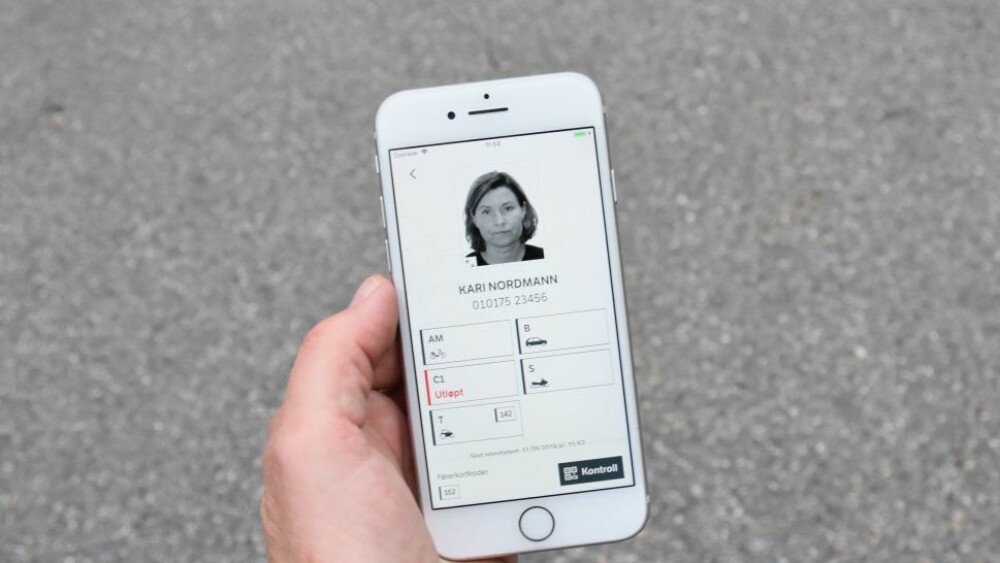 <b>FØRERKORTET:</b> Over 670 000 nordmenn lastet ned førerkort-appen i løpet av det første døgnet det var lansert.