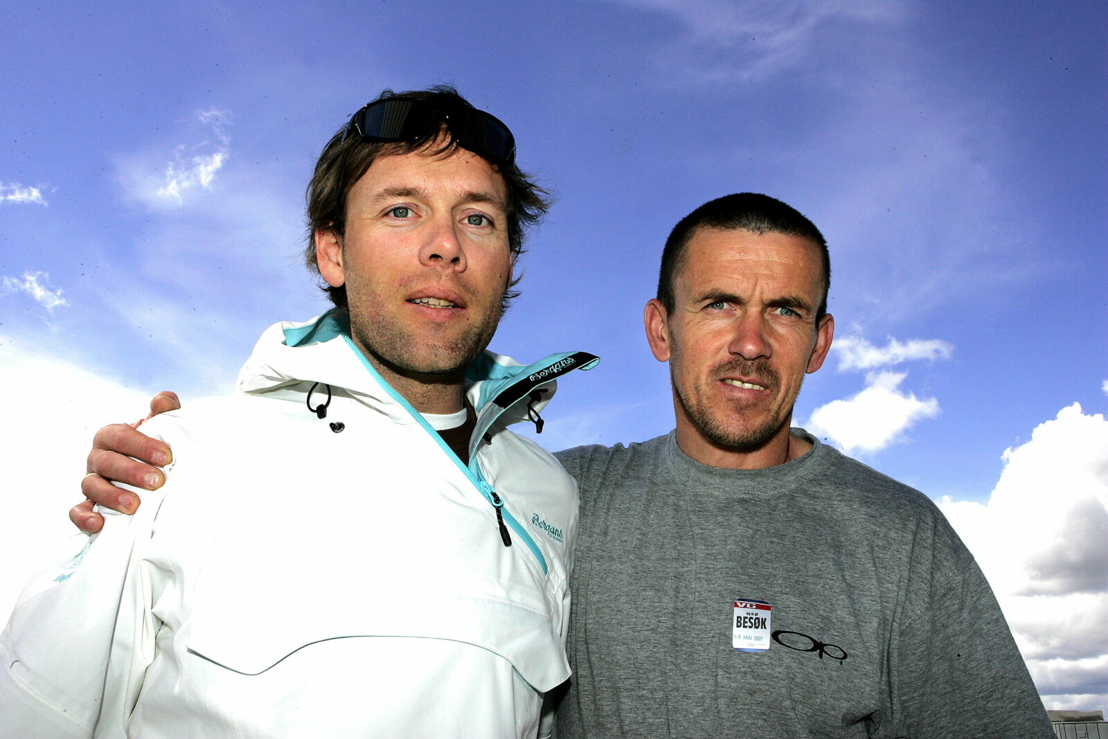 <b>EKSTREMT:</b> Begge har kjørt ski ned fra Mount Everest: Tormod Granheim (t.v.) kjørte nordsiden i 2006, sloveneren Davo Karnicar sørsiden i 2000. Granheims tur ble rammet av tragedie da hans svenske partner Tomas Olsson falt i døden under rappellering av et klippeparti på vei ned fra toppen. 