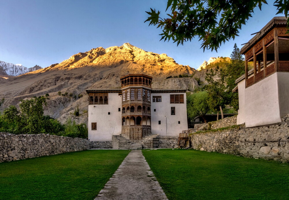 <b><SPAN CLASS=BOLD>PALASS-KUPP:</b></span> Khaplu Palace er et nesten 200 år gammelt historisk landemerke i Baltistan-provinsen. Nå er det blitt luksushotell med norske skattepenger. 